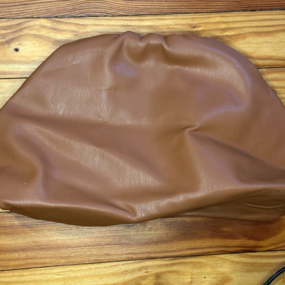Kiss lock Brown Leather Clutch